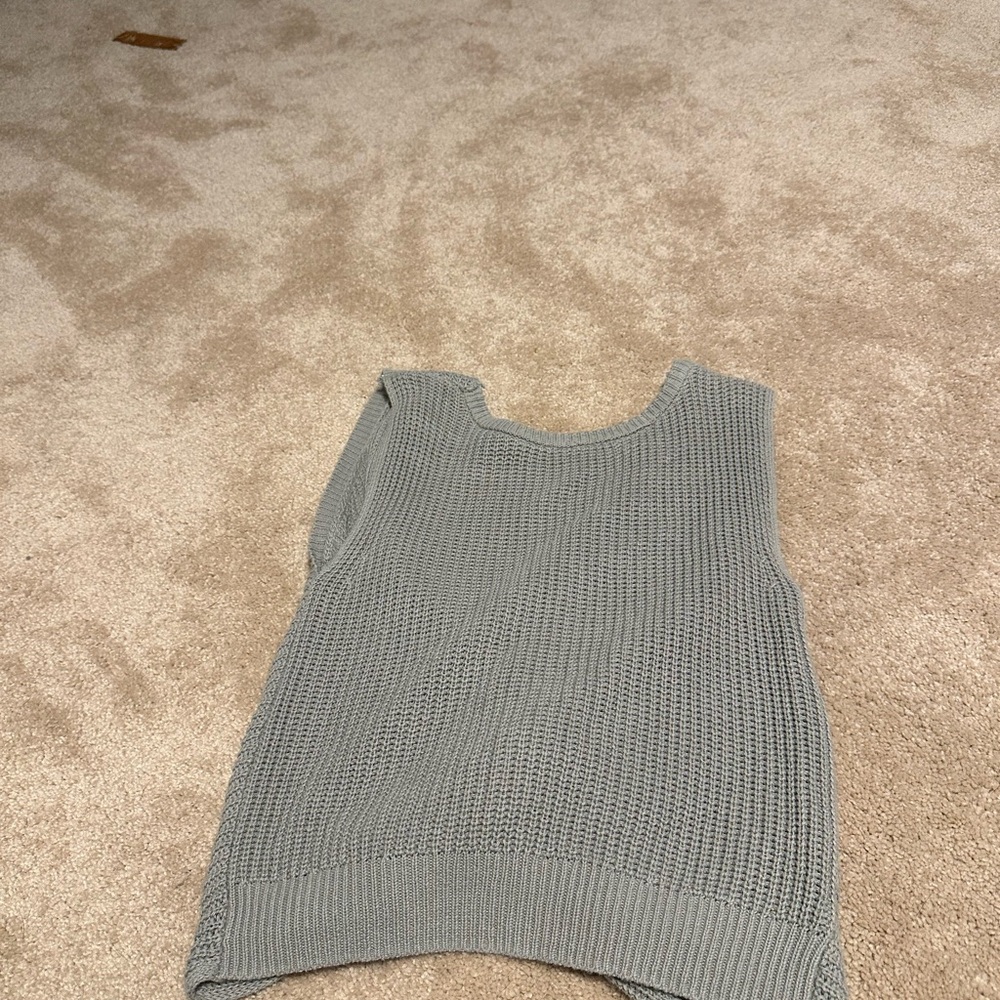 Sleeveless Knit Tank Top - Gray